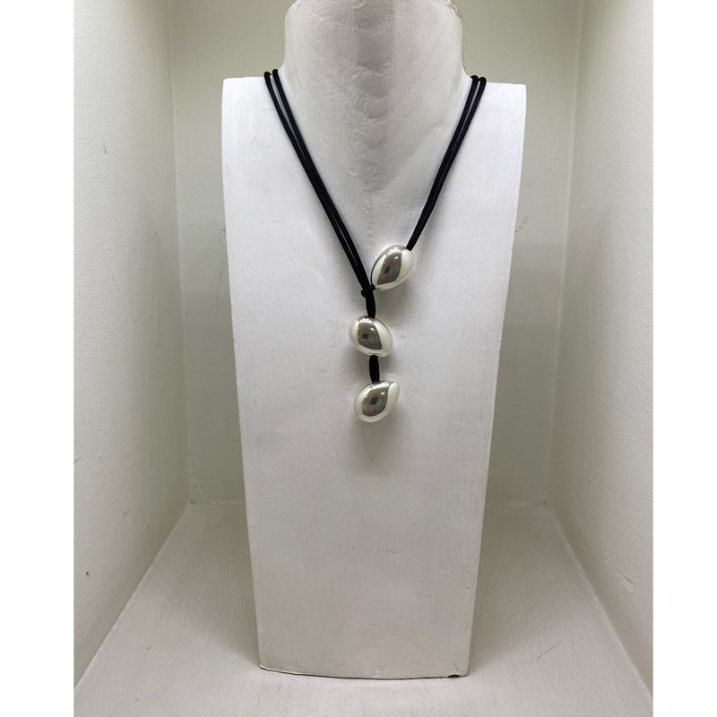 Collar de plata de 3 piezas ovaladas con cordón de seda