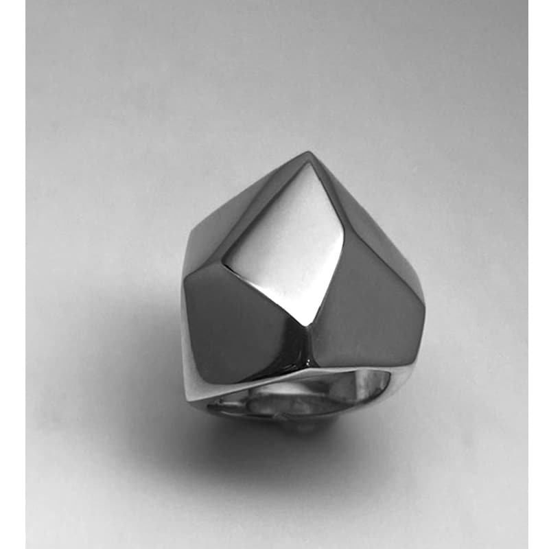 Polyhedral silver ring