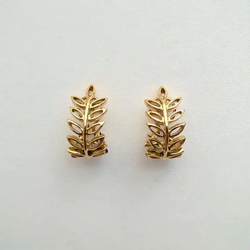 SOLEÁ gold earrings